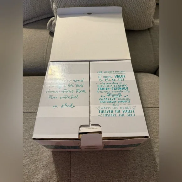 Scentsy Little Garden Warmer - Picture 4 of 7